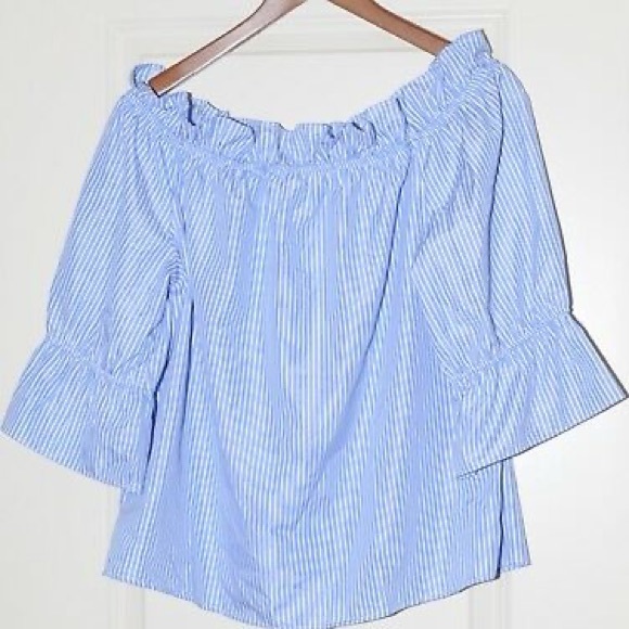 3/$30 Sale Haute Project Blue Stripes Top - Picture 1 of 4